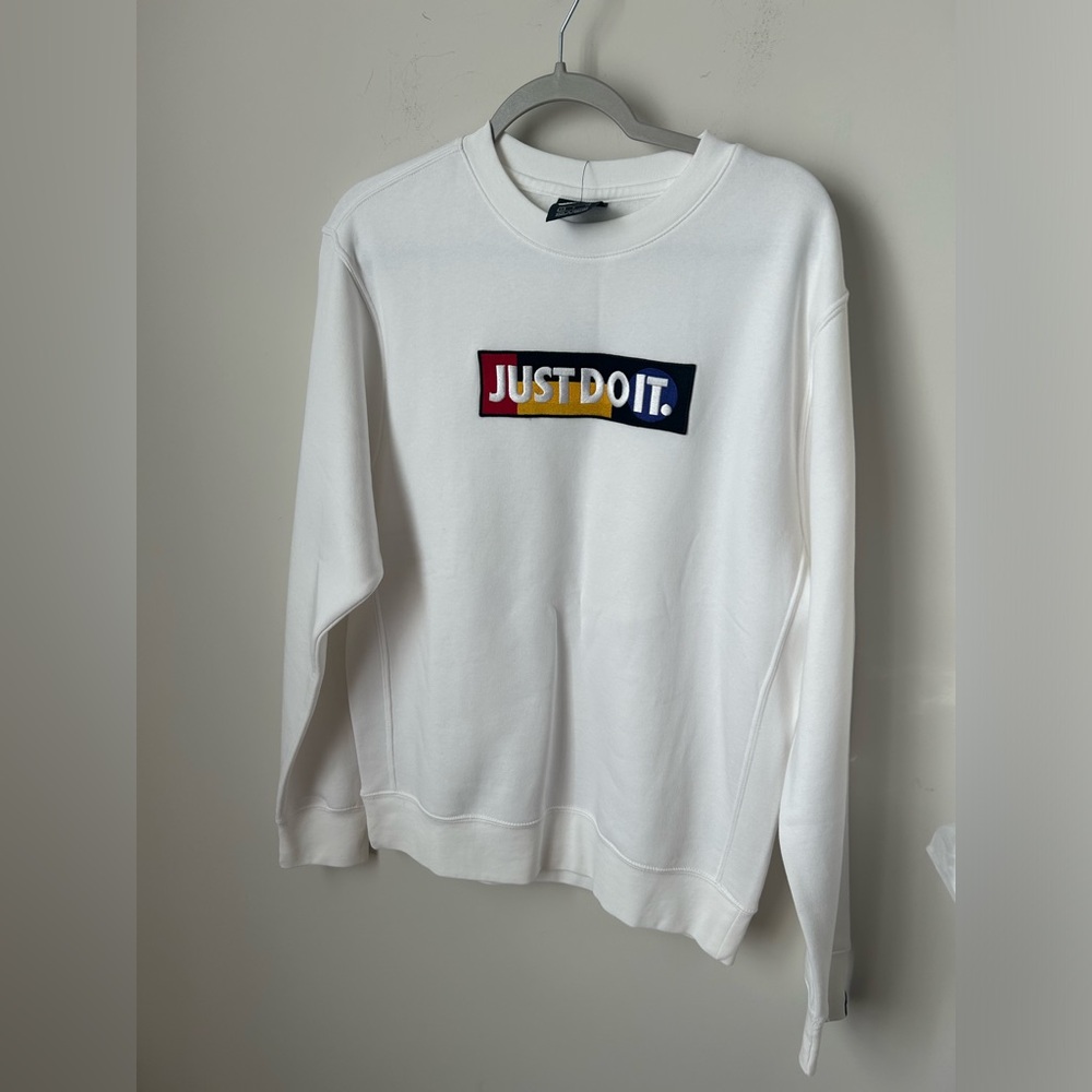 Nike white embroidered just do it crewneck sweatshirt